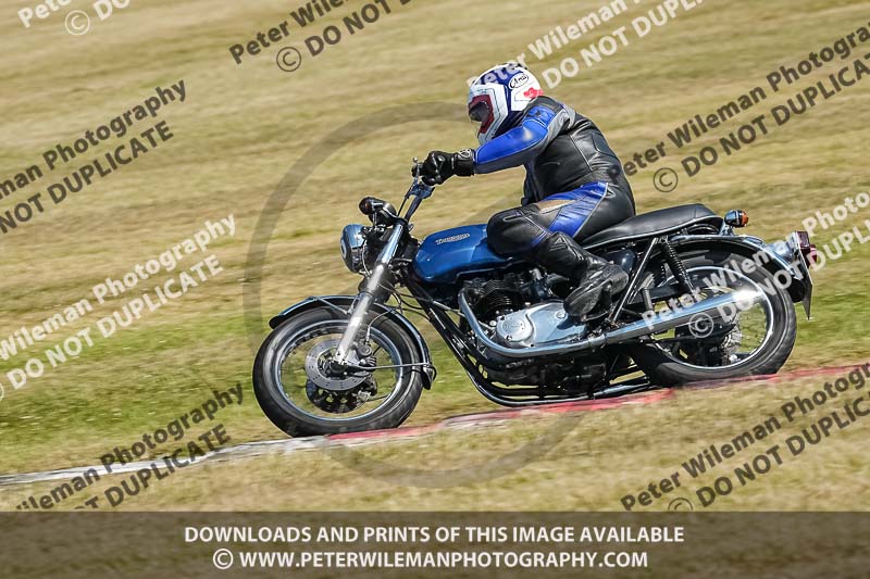 cadwell park;cadwell park photographs;cadwell trackday photographs;enduro digital images;event digital images;eventdigitalimages;peter wileman photography;racing digital images;trackday digital images;trackday photos